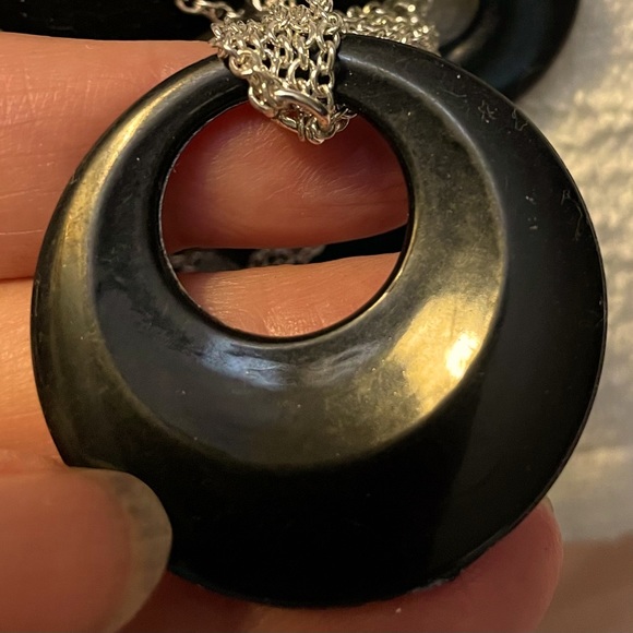 22” Avon Vintage Jet plain disk frontal necklace - Picture 1 of 3